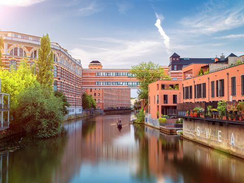 Blick auf den Karl-Heine-Kanal und die Buntgarnwerke im Leipziger Westen