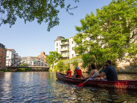 Rahmenprogramm Bootstour: Stadthafen mit Kanuverleih auf der Weißen Elster für Tagung & Konferenz Leipzig Convention